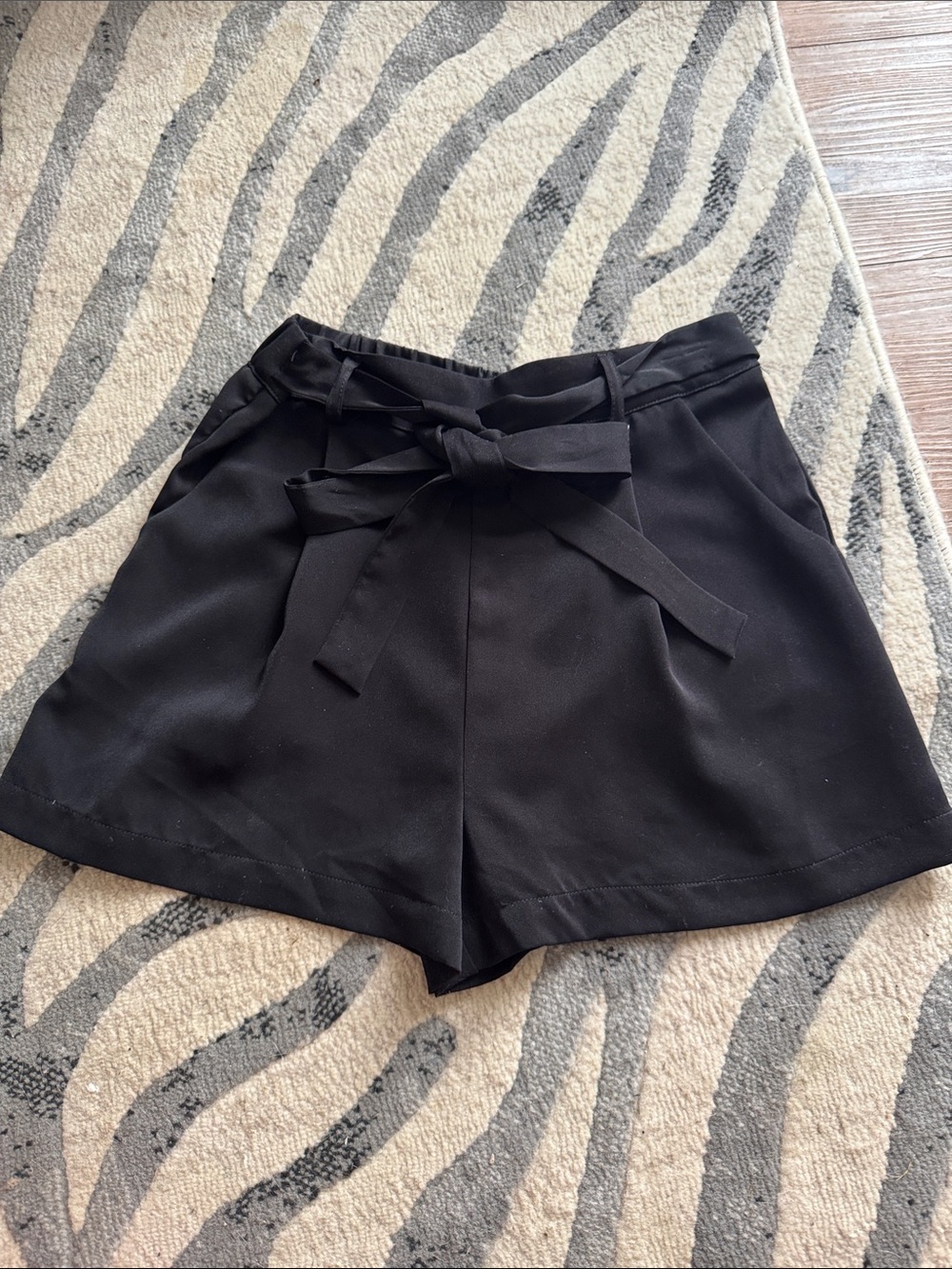 Girls Francesca's Collections Black Paperbag Tie-Waist Shorts